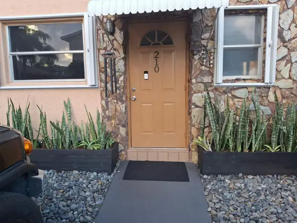 Address Withheld By Seller, Dania Beach, FL 33004