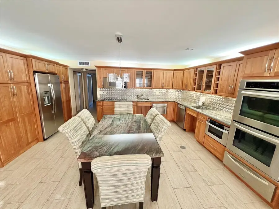 1011 Swansea A #1011, Deerfield Beach, FL 33442 - Image #2