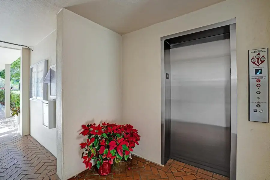 4301 Martinique Circle #E4, Coconut Creek, FL 33066 - Image #3