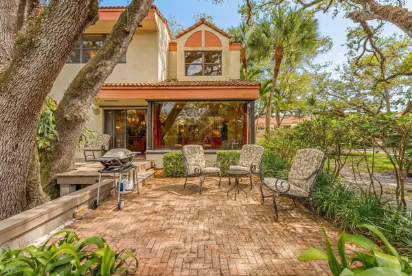 Address Withheld By Seller, Hollywood, FL 33021