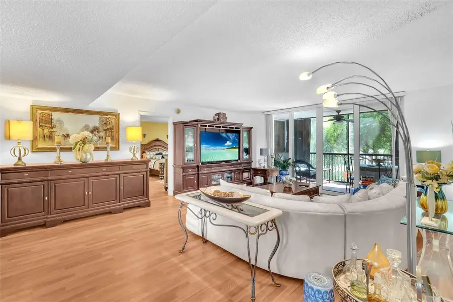 3910 Inverrary Boulevard #308-B, Lauderhill, FL 33319 - Image #3