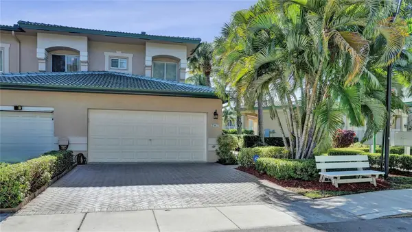 7967 E Exeter Boulevard #203, Tamarac, FL 33321
