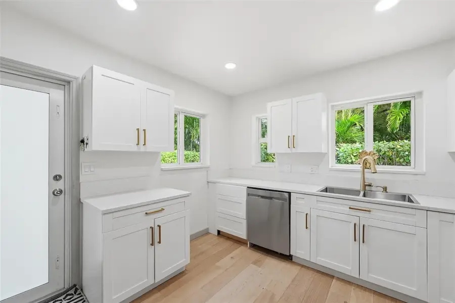 431 NE 15th Avenue, Fort Lauderdale, FL 33301 - Image #3