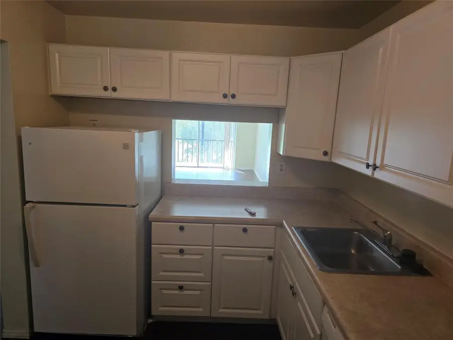 8000 Fairview Drive #205, Tamarac, FL 33321 - Image #3