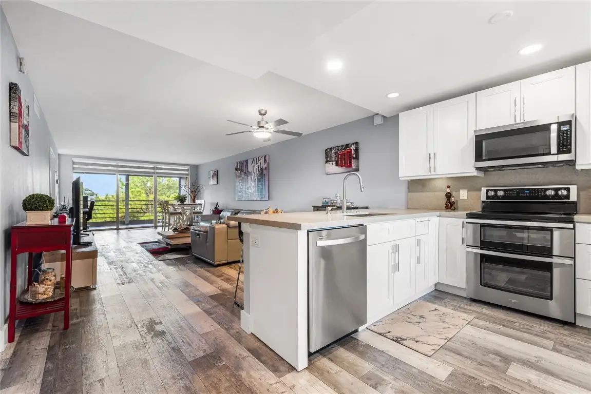 535 Oaks Drive #404, Pompano Beach, FL 33069 - Image #1