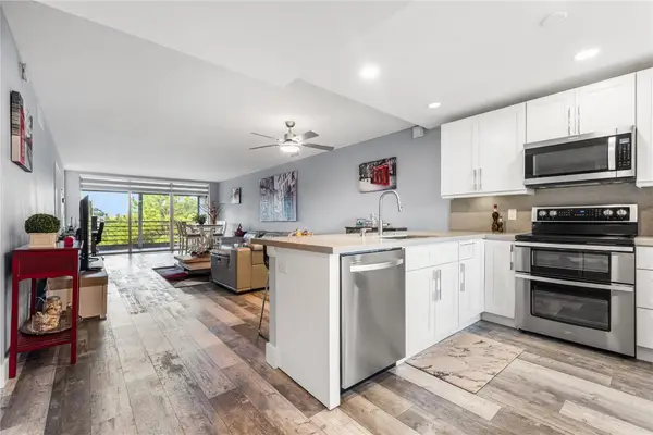 535 Oaks Drive #404, Pompano Beach, FL 33069