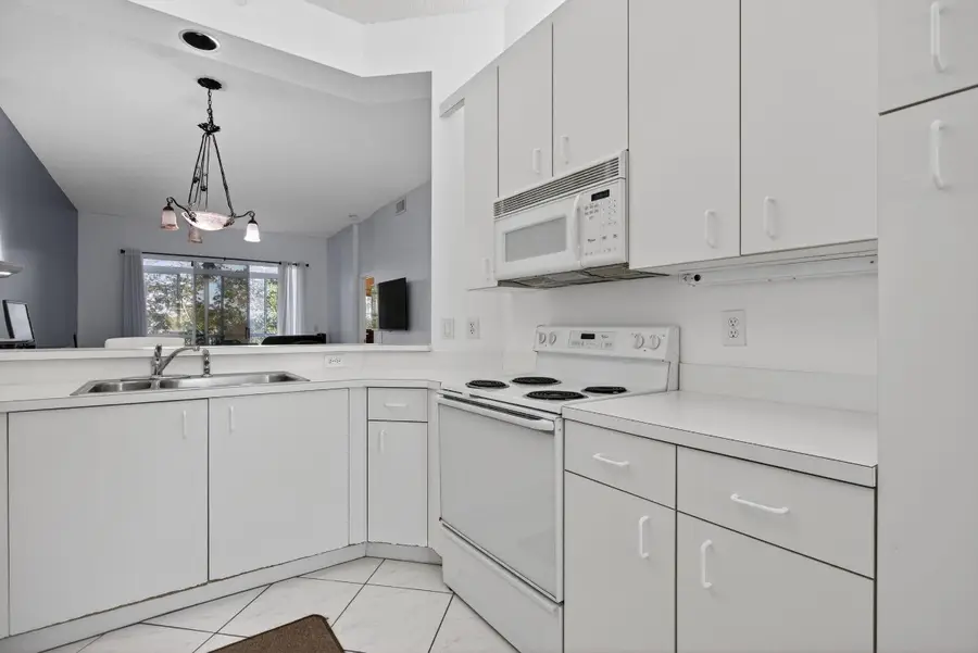 9575 Weldon Circle #C413, Tamarac, FL 33321 - Image #2