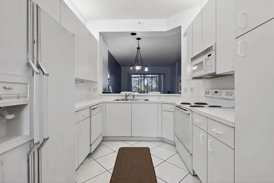 9575 Weldon Circle #C413, Tamarac, FL 33321 - Image #3