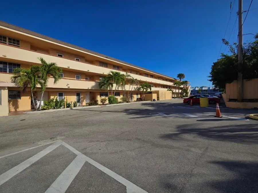 4500 N Federal Highway #303, Lighthouse Point, FL 33064 - Image #2