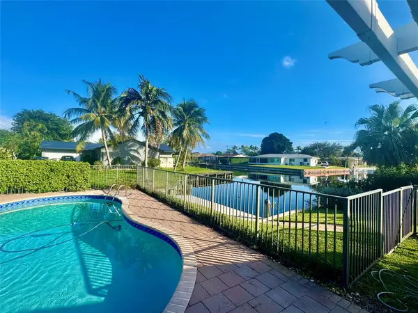 2122 Palmetto Road, West Palm Beach, FL 33406