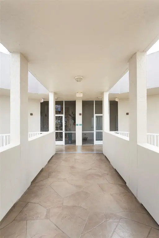 9551 Weldon Circle #404, Fort Lauderdale, FL 33321 - Image #3