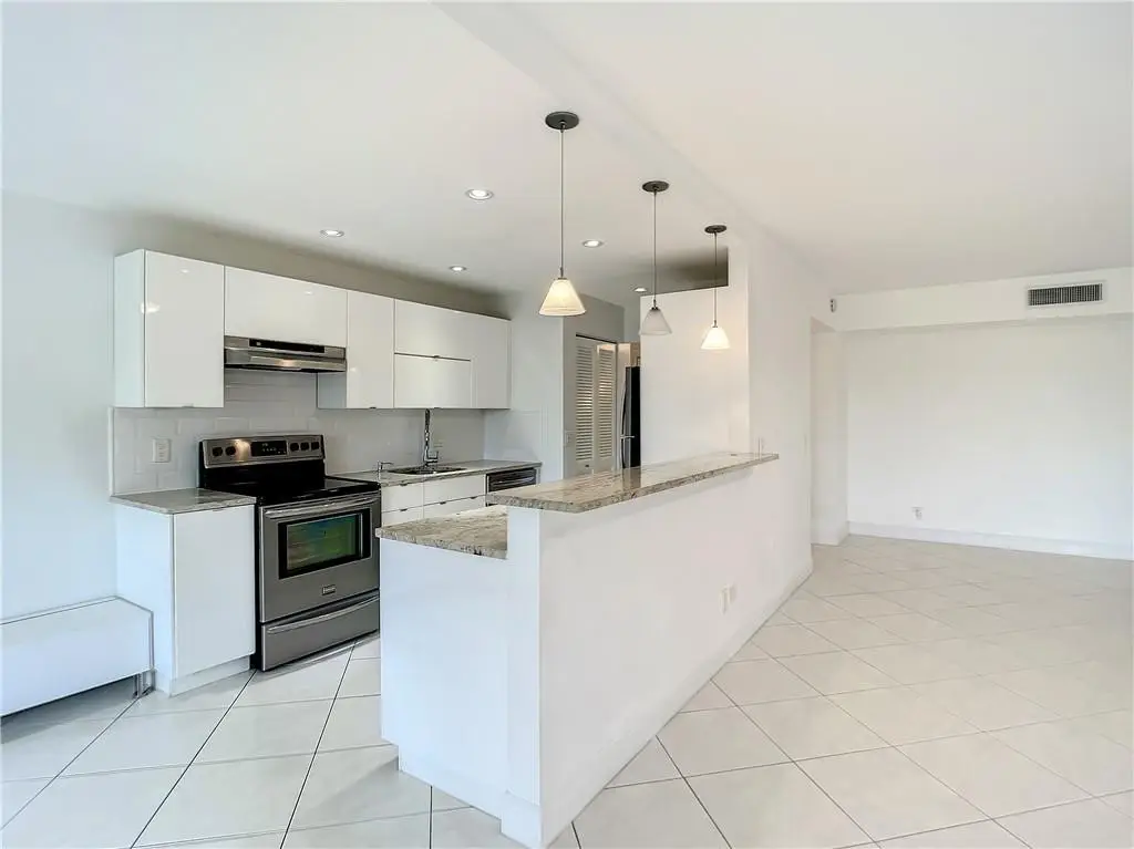 6342 Longboat Lane #404, Boca Raton, FL 33433 - Image #1