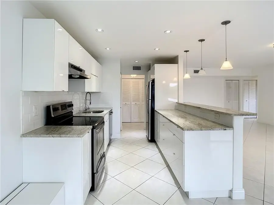 6342 Longboat Lane #404, Boca Raton, FL 33433 - Image #2