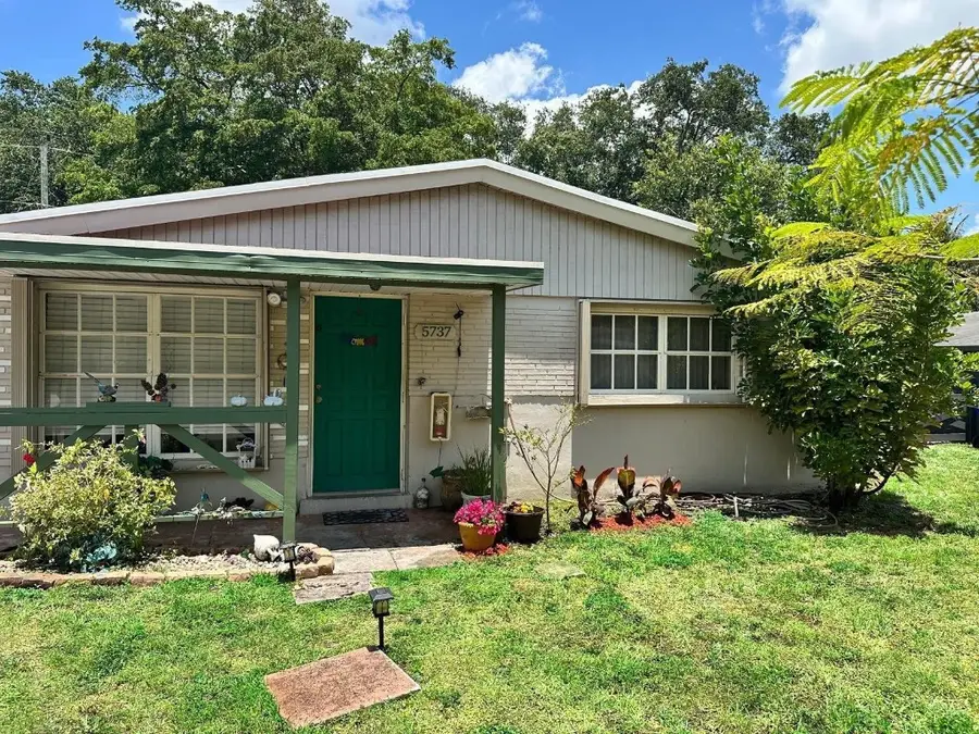 5737 Atlanta Street, Hollywood, FL 33021 - Image #2