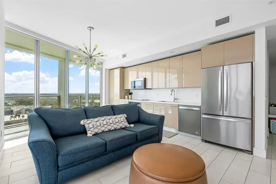 2000 Metropica Way #1410, Sunrise, FL 33323 - Image #3