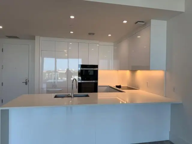 220 Lake Shore Drive #717, West Palm Beach, FL 33403 - Image #2