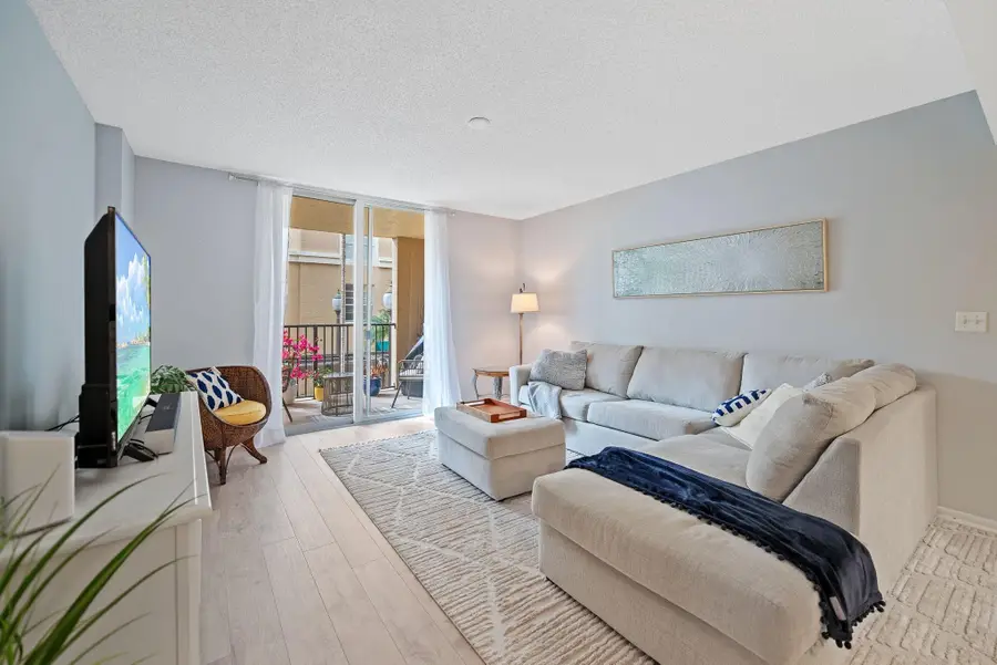 520 SE 5th Avenue #2202, Fort Lauderdale, FL 33301 - Image #2