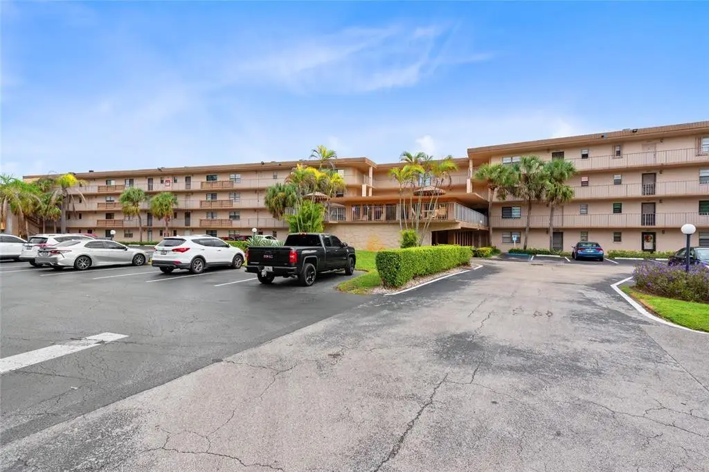 9300 SW 8th Street #422, Boca Raton, FL 33428 - Image #1