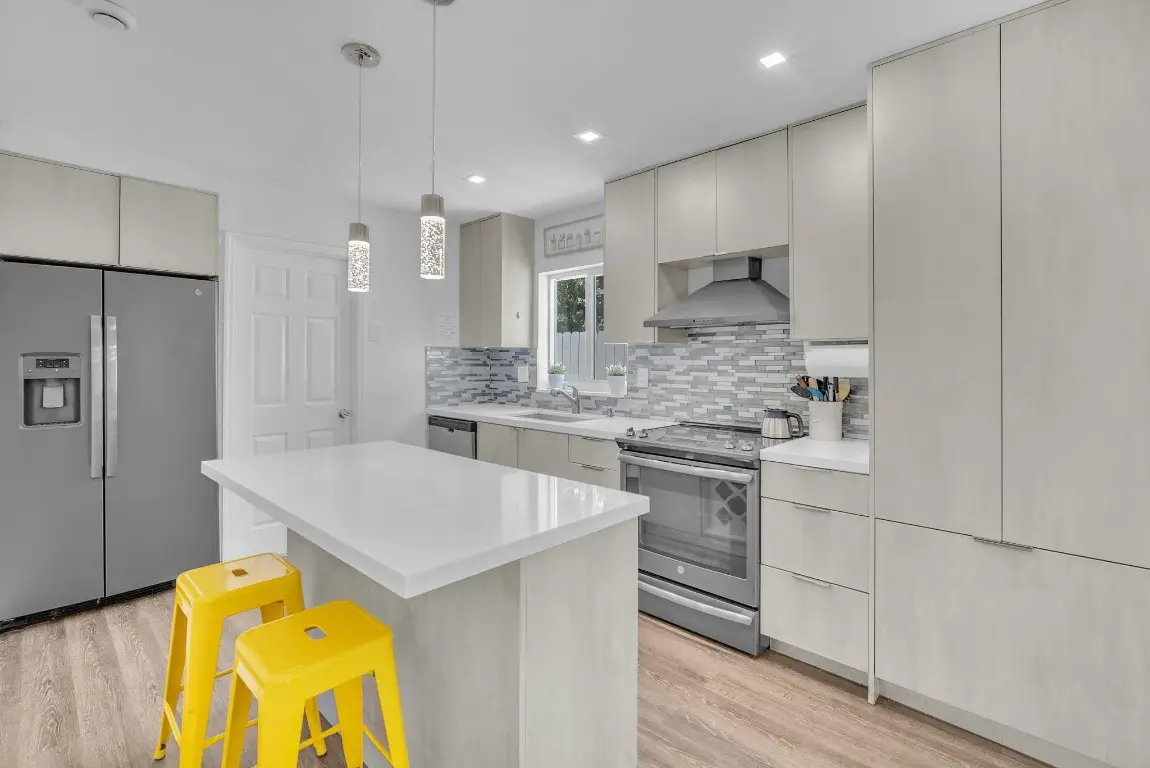 1121 N 66th Terrace, Hollywood, FL 33024 - Image #1