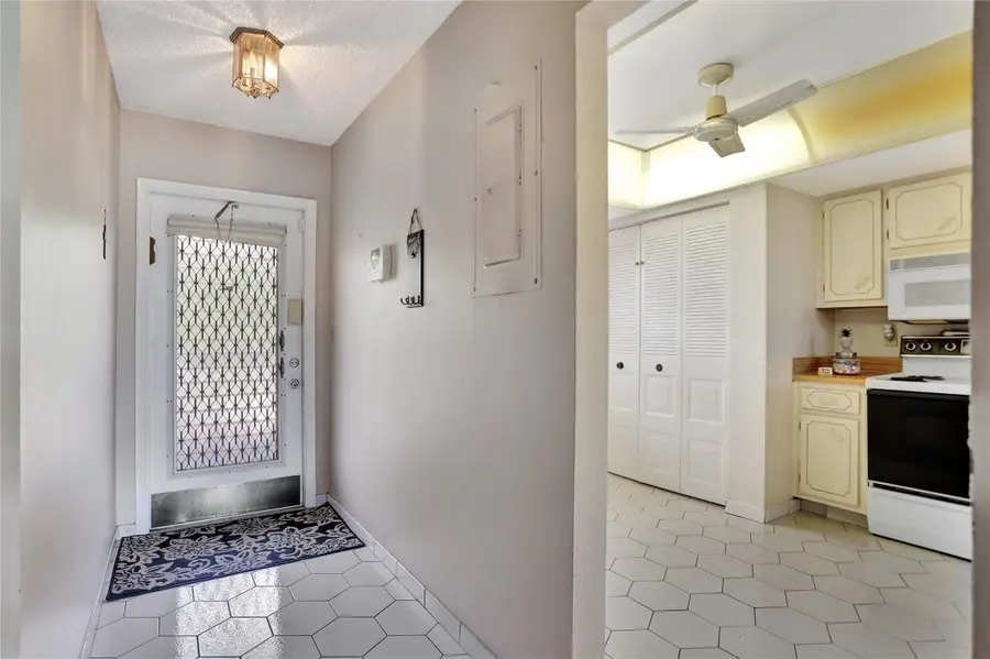 Address Withheld By Seller, Margate, FL 33063 - Image #2