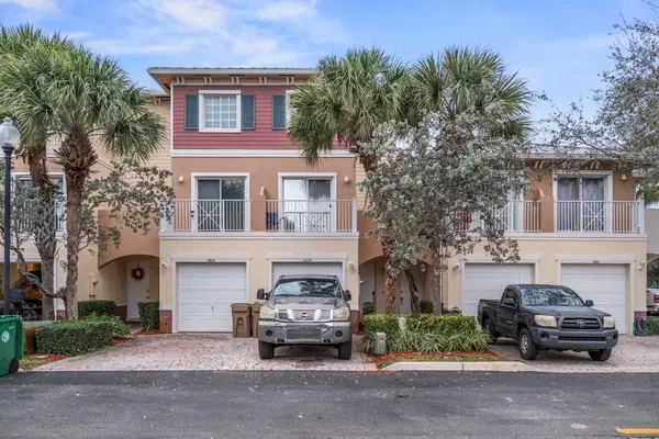 4609 SW 75th Way #4609, Davie, FL 33314