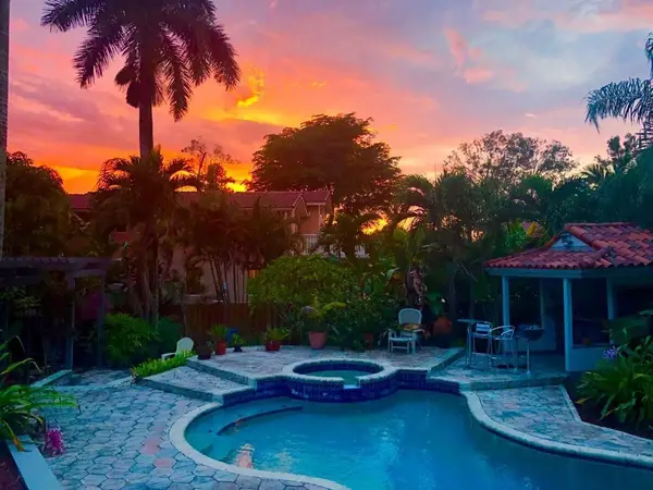 11081 SW 30th Court, Davie, FL 33328