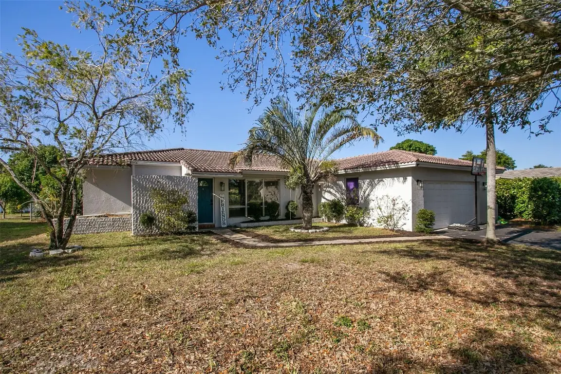 846 Ramblewood Drive, Coral Springs, FL 33071 - Image #1