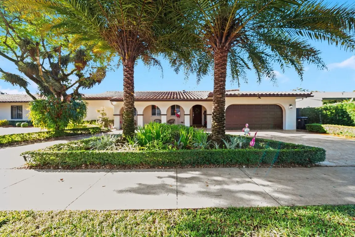 6320 Pent Place, Miami Lakes, FL 33014 - Image #1