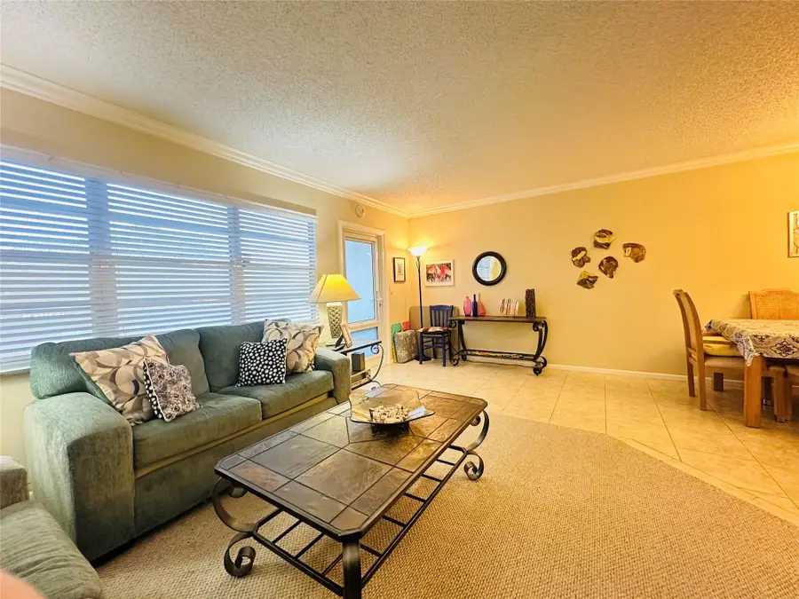 2007 Islewood D #2007, Deerfield Beach, FL 33442 - Image #3