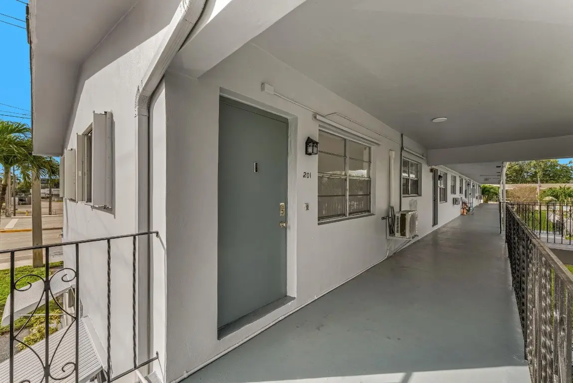 7401 Pines Boulevard #201, Pembroke Pines, FL 33024 - Image #1