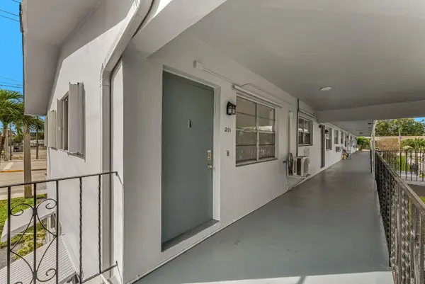 7401 Pines Boulevard #201, Pembroke Pines, FL 33024