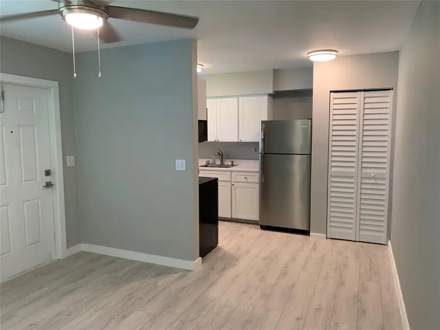 4385 NE 13th Avenue, Oakland Park, FL 33334 - Image #2