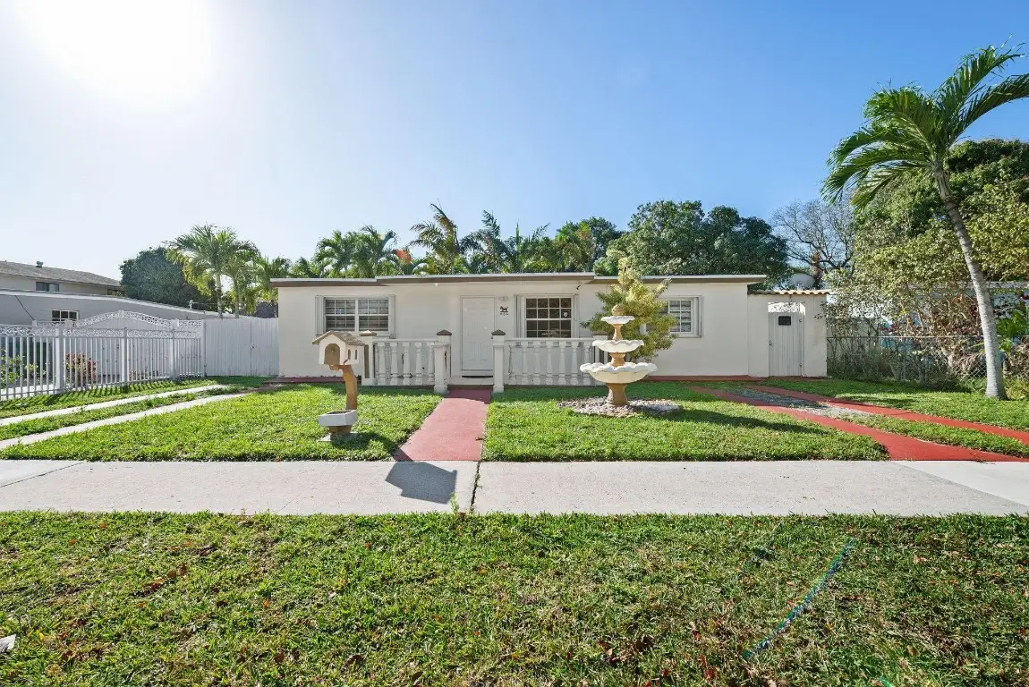 466 E 62nd Street, Hialeah, FL 33013 - Image #1