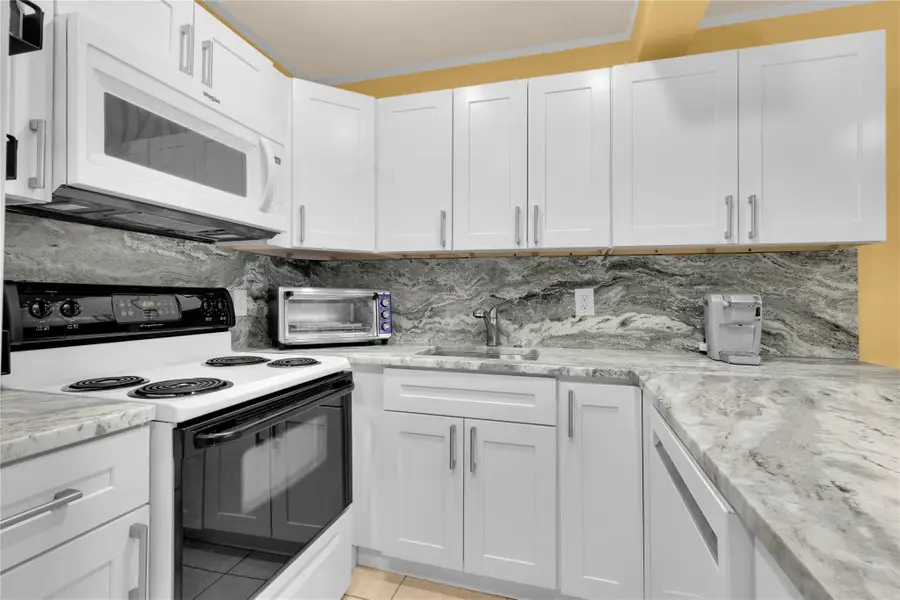 1560 Mckinley Street #210W, Hollywood, FL 33020 - Image #3