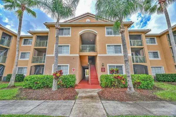 3740 NW Adriatic Lane #305, Jensen Beach, FL 34957