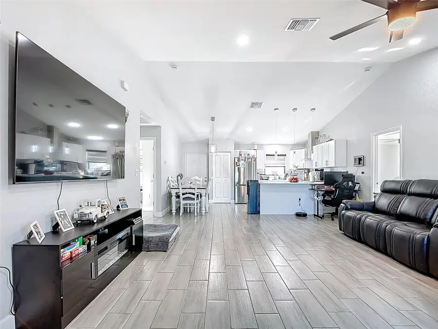 3045 E Briarwood Circle, Labelle, FL 33935 - #2