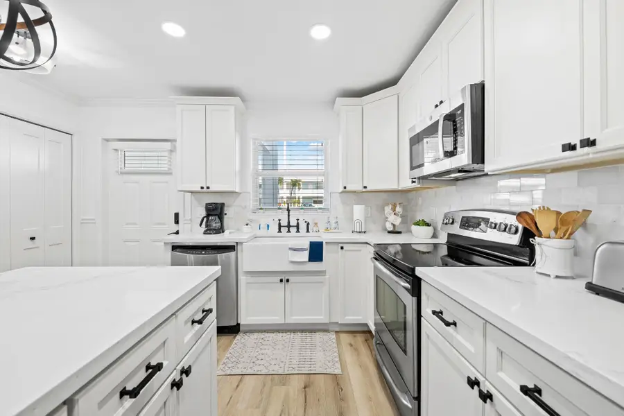 2400 NE 36th Street #3, Lighthouse Point, FL 33064 - Image #2