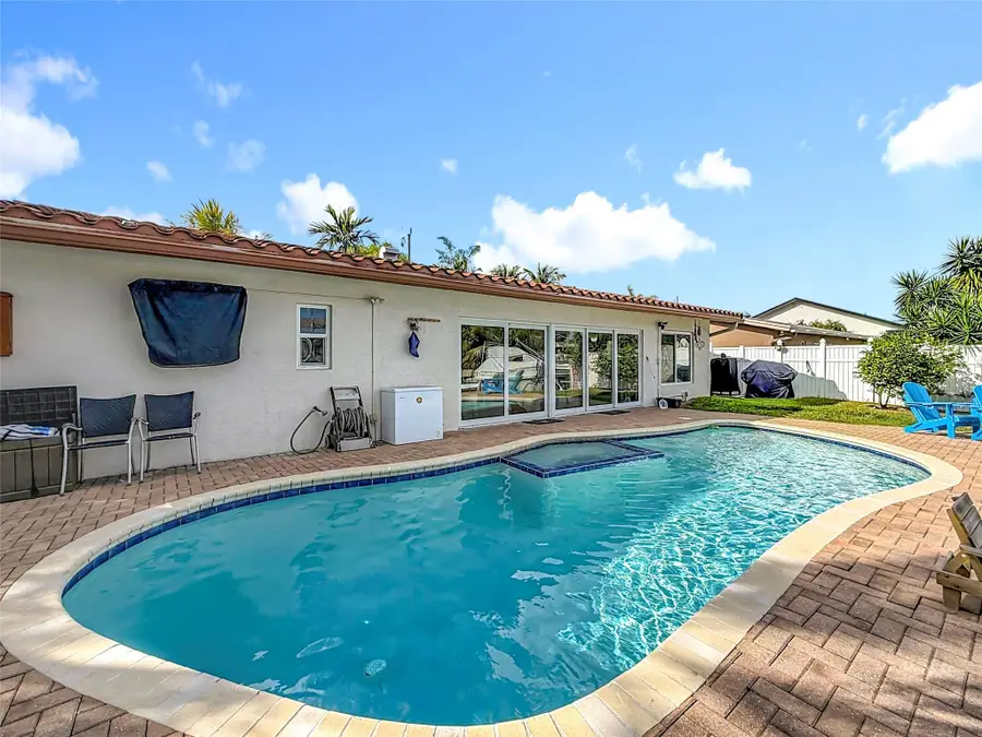 370 SE 12th Avenue, Pompano Beach, FL 33060 - Image #2