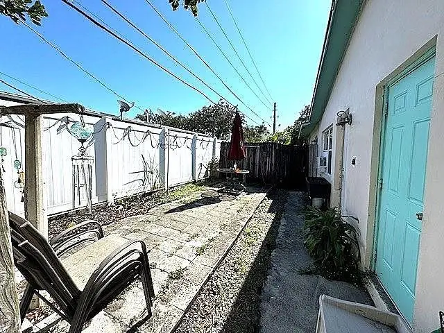 5110 NE 18 Avenue, Fort Lauderdale, FL 33334 - Image #2