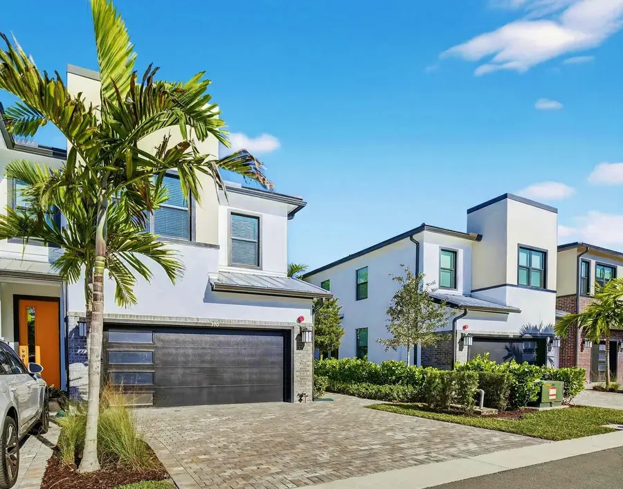 770 NW 82nd Terrace #770, Plantation, FL 33324 - Image #2