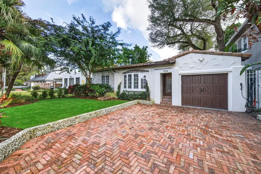 924 SE 6th Street, Fort Lauderdale, FL 33301 - Image #1