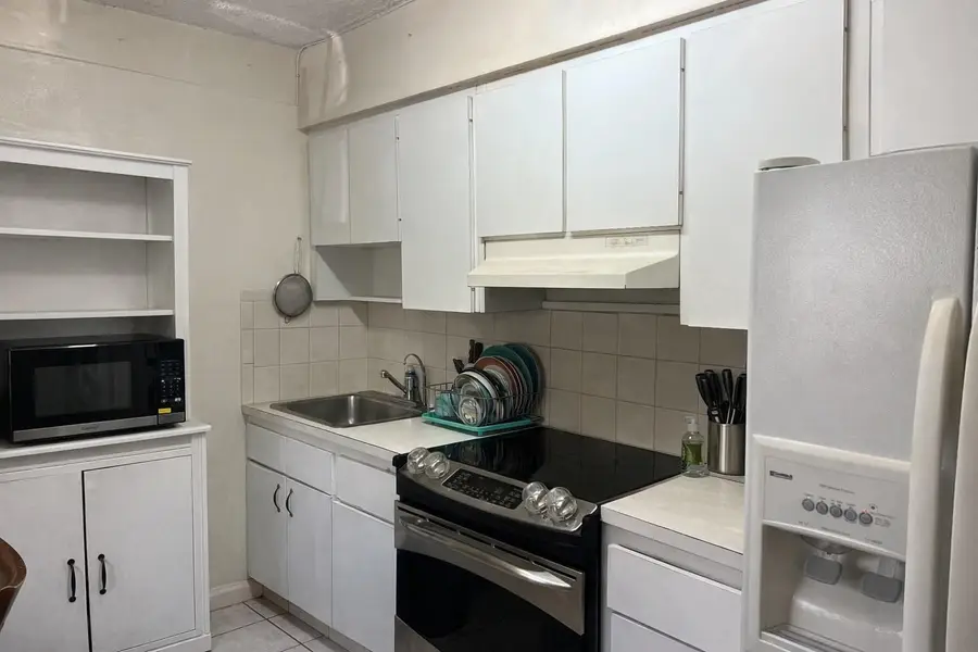 Address Withheld By Seller, Miami, FL 33142 - Image #3