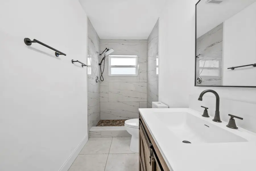 9203 NW 71st Street, Tamarac, FL 33321 - Image #2