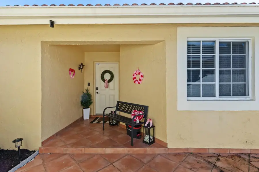 15141 Brighton Lane, Davie, FL 33331 - Image #3