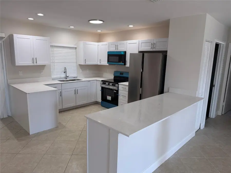 703 SW 4th Avenue, Boynton Beach, FL 33426 - Image #3