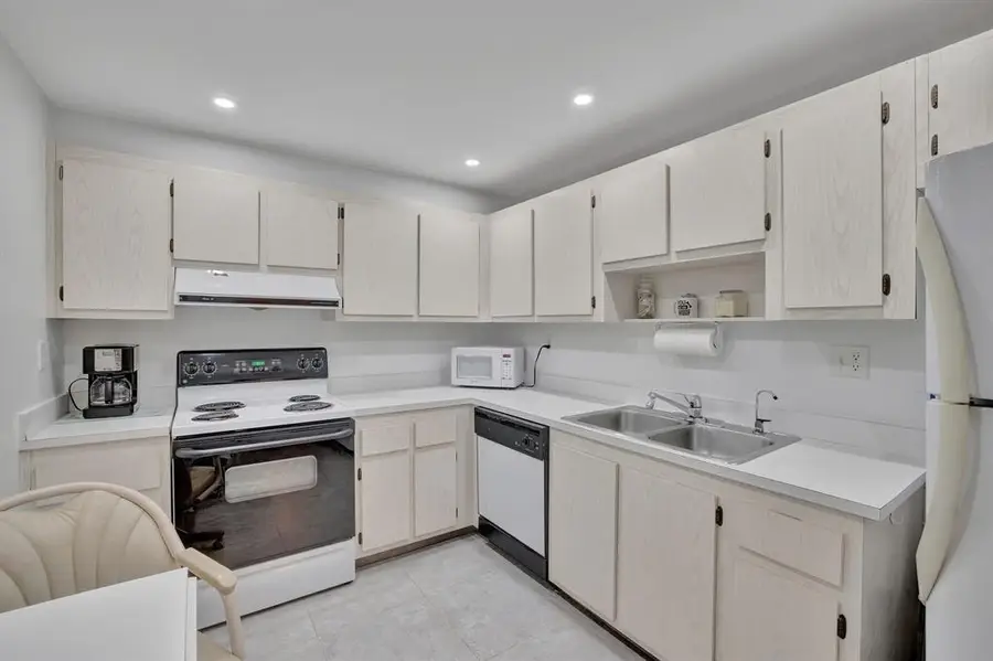 525 N Ocean Boulevard #522, Hillsboro Beach, FL 33062 - #3