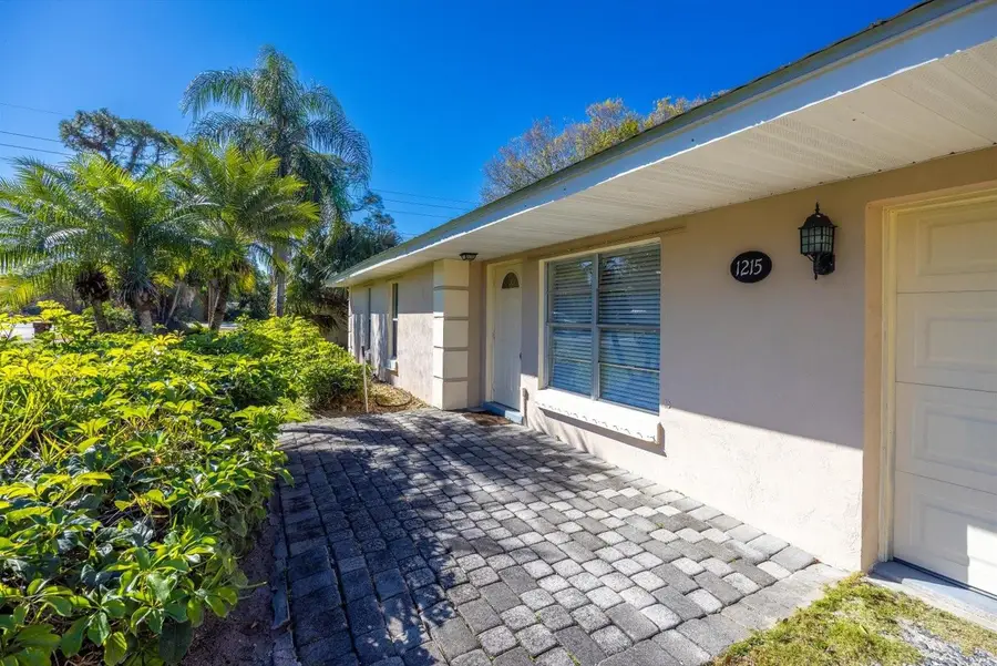 1215 37th Avenue, Vero Beach, FL 32960 - Image #2