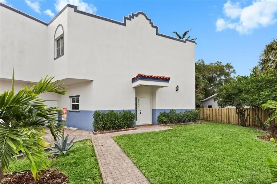 2921 SW 18th Terrace #7, Fort Lauderdale, FL 33315 - #3