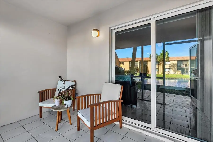 140 Lakeview Drive #105, Weston, FL 33326 - Image #3