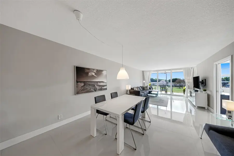 4030 W Palm Aire Drive #406, Pompano Beach, FL 33069 - Image #3